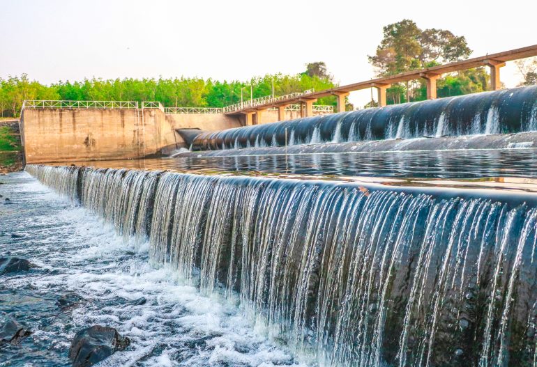Overflow,Water,Over,Side,Channel,Spillway